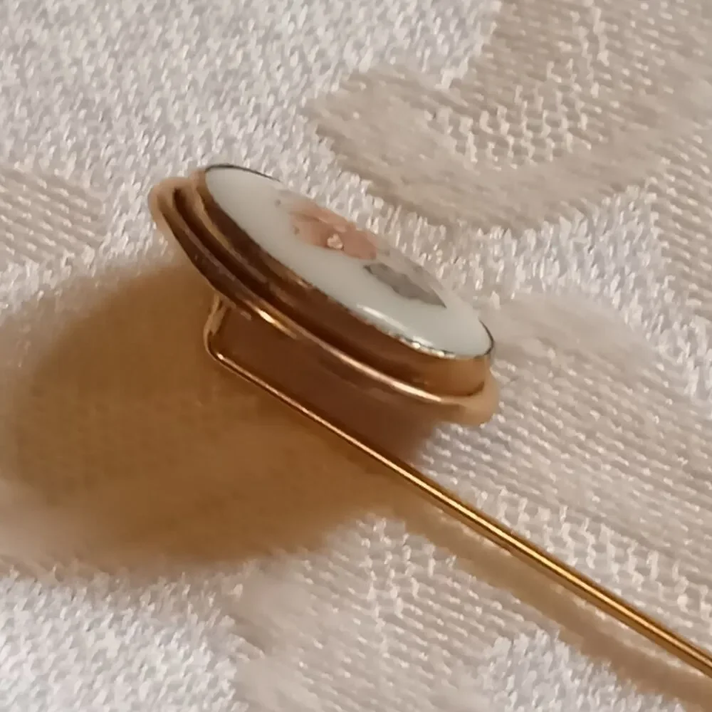 Lenox 14K Gold Filled Enamel peach Floral wildflower Hand Painted Stick Pin 2.5